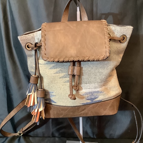 Jen & coM Handbags - NWT Jen & Co. western gray beige vegan backpack Tassels